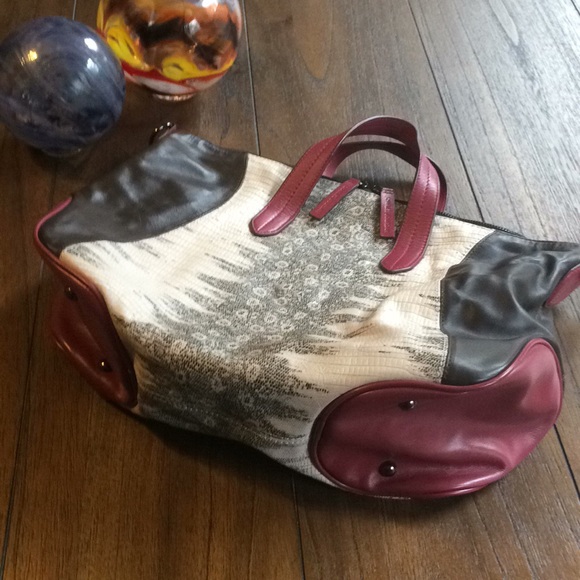 Charles Jourdan Handbags - Charles Jourdan “Giselle” Leather Satchel